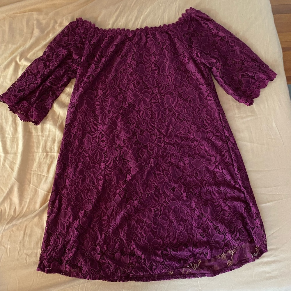 Off the Shoulder Lace Dress NWT - Picture 2 of 4